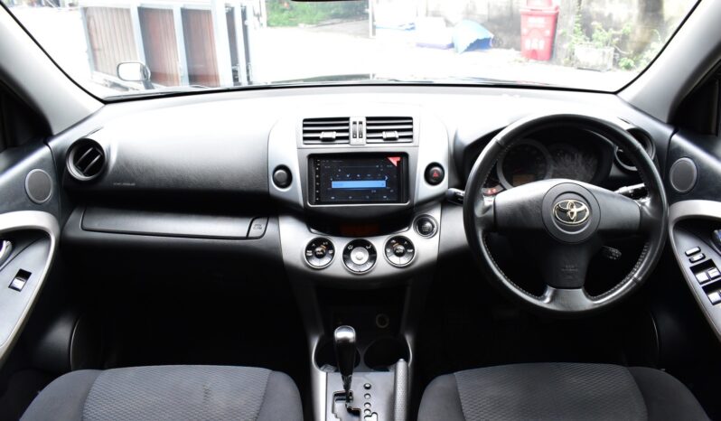 
								Toyota Rav4 2006 full									