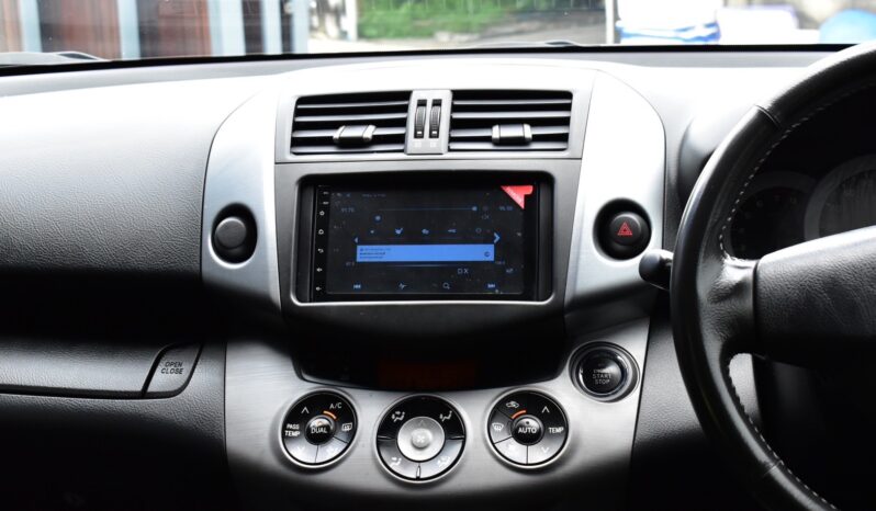 
								Toyota Rav4 2006 full									