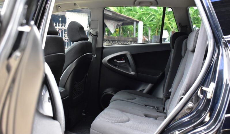 
								Toyota Rav4 2006 full									