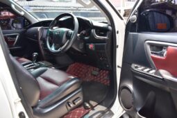 
										Toyota Fortuner 2.8 4WD TRD Sportivo 2016 full									