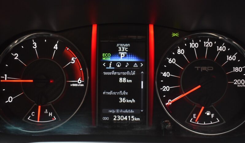 
								Toyota Fortuner 2.8 4WD TRD Sportivo 2016 full									