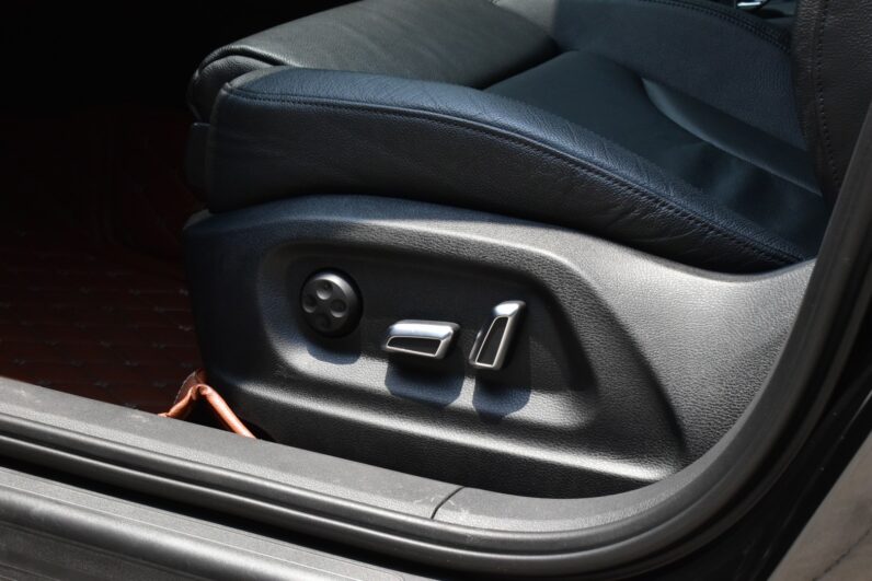 
								Audi Q3 35 TFSI 2.0 Quattro 2018 full									