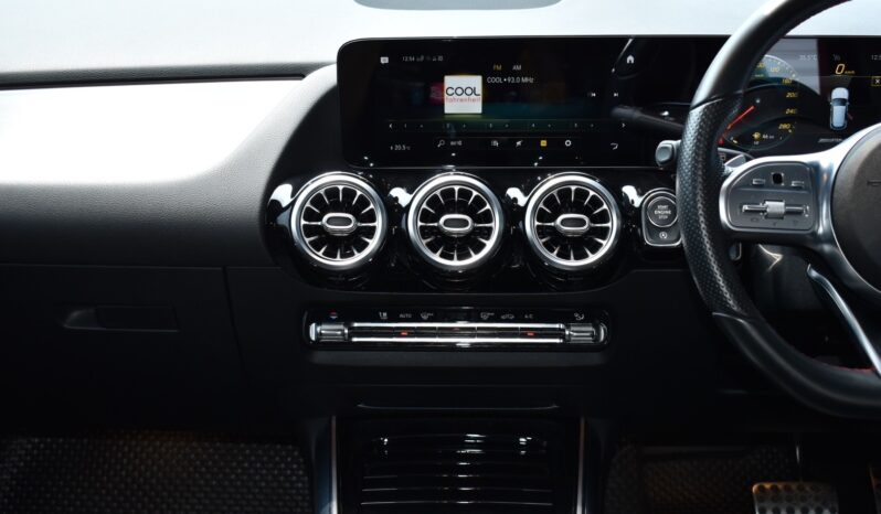 
								Mercedes Benz AMG GLA35 AMG 4MATIC+ 2022 full									