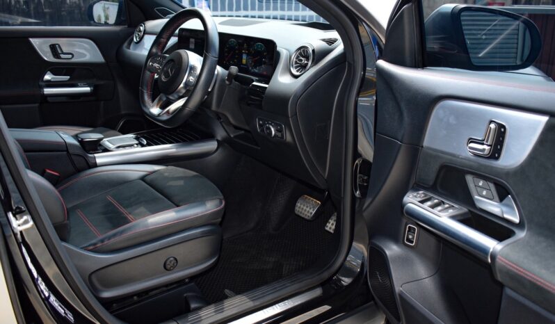 
								Mercedes Benz AMG GLA35 AMG 4MATIC+ 2022 full									