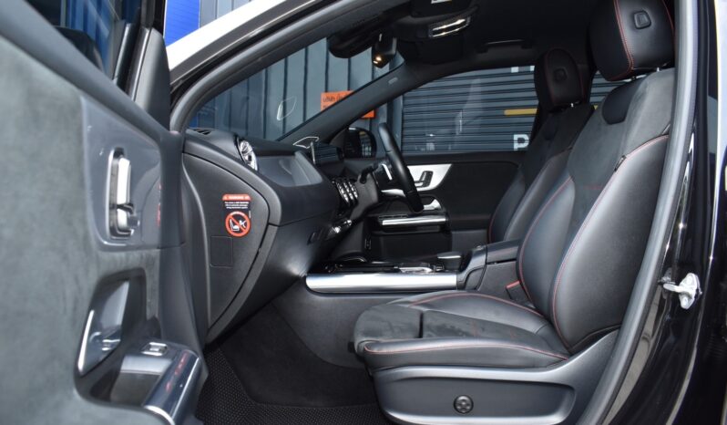 
								Mercedes Benz AMG GLA35 AMG 4MATIC+ 2022 full									