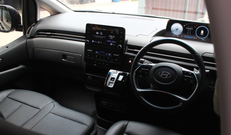 
								Hyundai STARIA 2.2 SEL 8AT 2022 full									