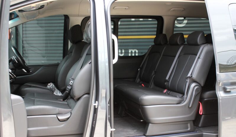 
								Hyundai STARIA 2.2 SEL 8AT 2022 full									