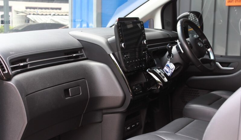 
								Hyundai STARIA 2.2 SEL 8AT 2022 full									
