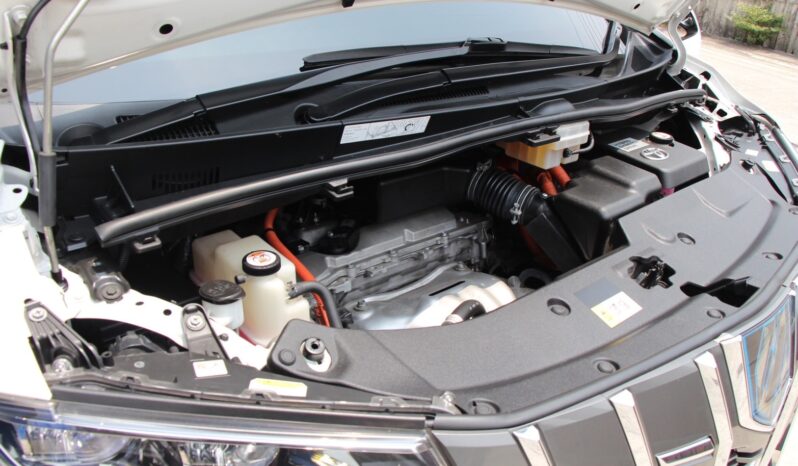 
								Toyota Alphard 2.5 Hybird 2021 full									