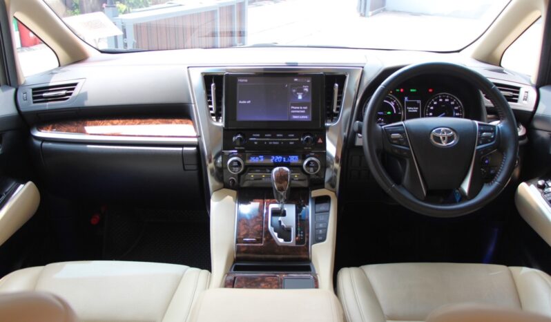 
								Toyota Alphard 2.5 Hybird 2021 full									