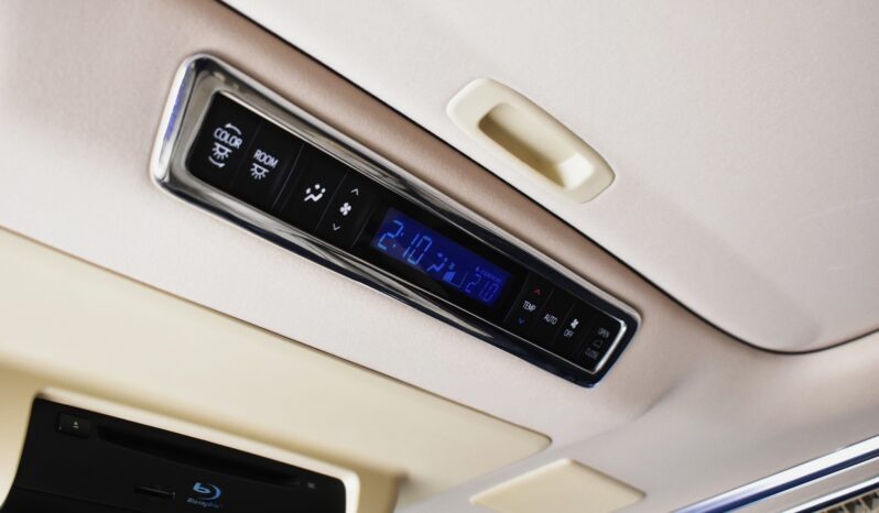 
								Toyota Alphard 3.5 Exclusive Lounge 2016 full									