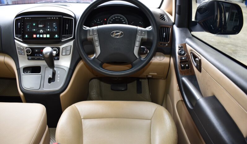 
								Hyundai H1 Elite 2019 full									