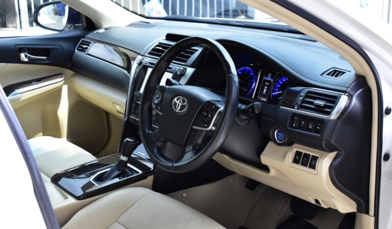 
								Toyota Camry 2.5 Hybird Premium 2017 full									