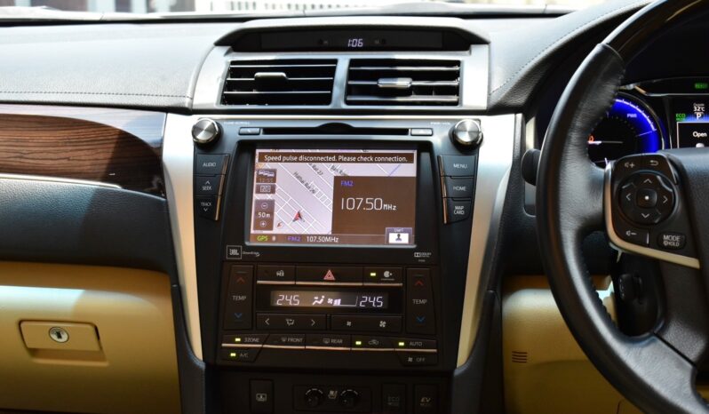 
								Toyota Camry 2.5 Hybird Premium 2017 full									