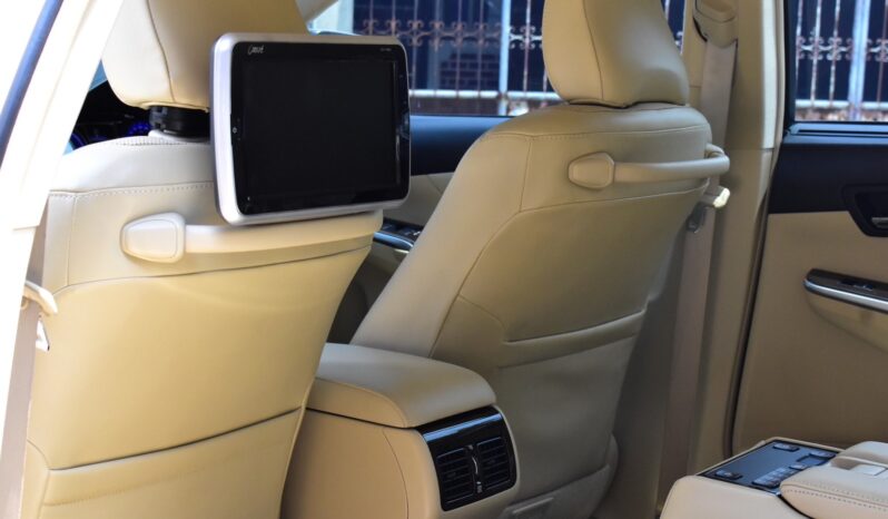 
								Toyota Camry 2.5 Hybird Premium 2017 full									