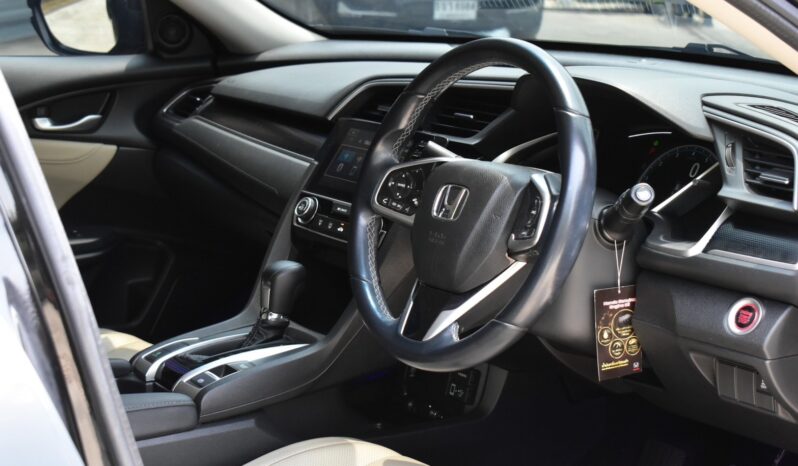 
								Honda Civic 1.8EL (Black) 2019 full									