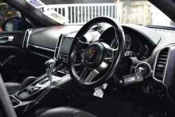 
										Cayenne SE-Hybrid Platinum Edition 2017 full									