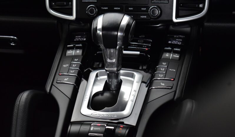 
								Cayenne SE-Hybrid Platinum Edition 2017 full									