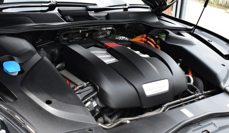 
								Cayenne SE-Hybrid Platinum Edition 2017 full									