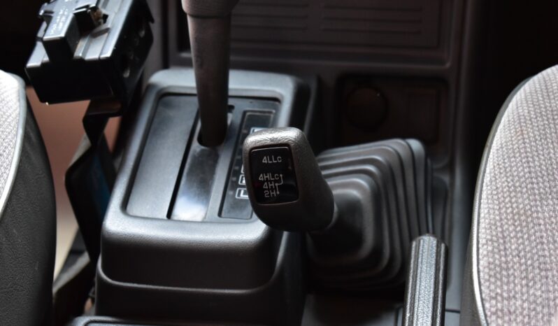 
								Misubishi Pajero 1999 full									