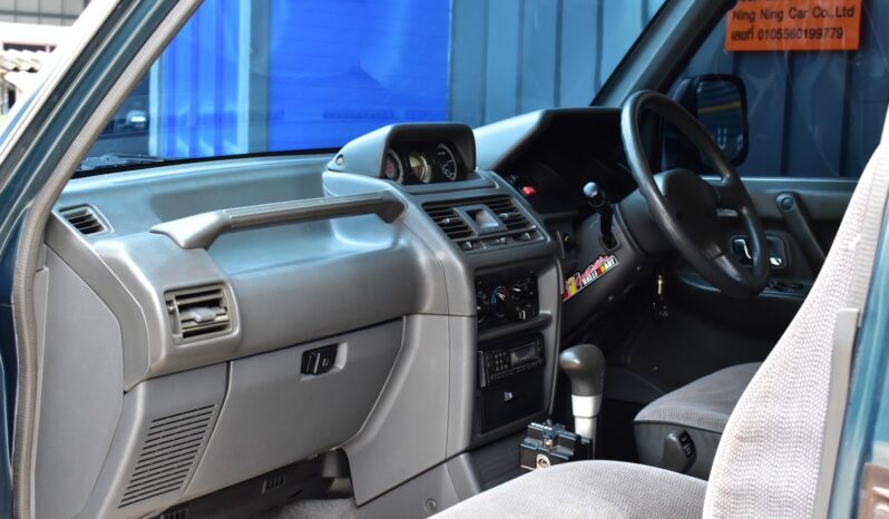 
								Misubishi Pajero 1999 full									