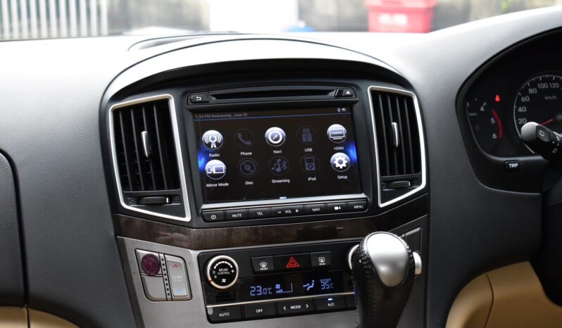 
								Hyundai H1 Delux 2017 full									