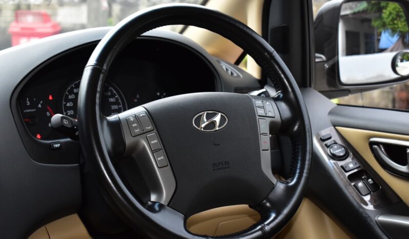 
								Hyundai H1 Delux 2017 full									