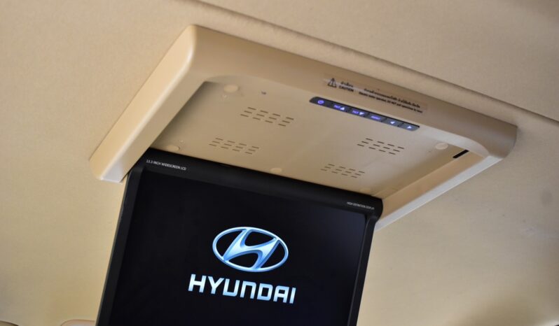 
								Hyundai H1 Delux 2017 full									