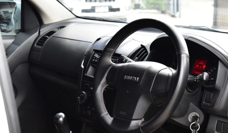 
								Isuzu D-Max 2017 full									