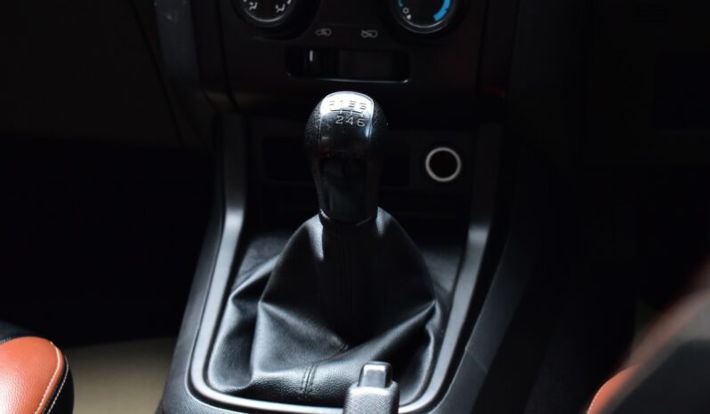
								Isuzu D-Max 2017 full									