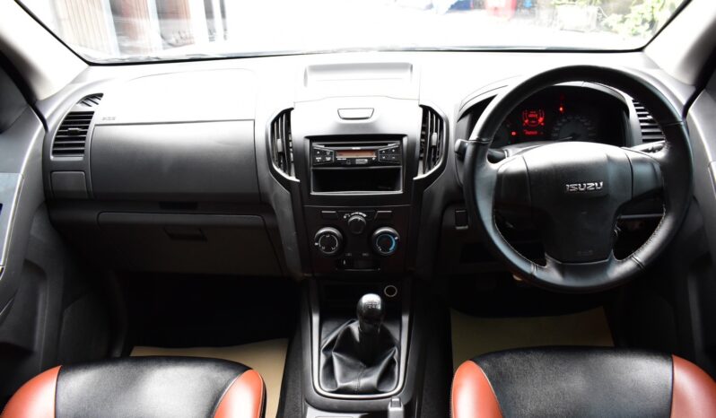 
								Isuzu D-Max 2017 full									