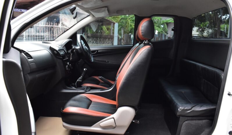 
								Isuzu D-Max 2017 full									