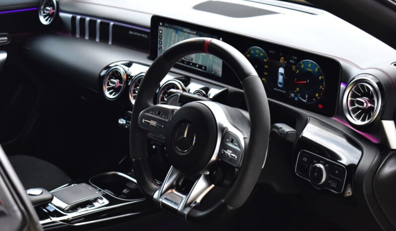 
								Mercedes Benz AMG CLA35 AMG 4MATIC+ 2020 full									