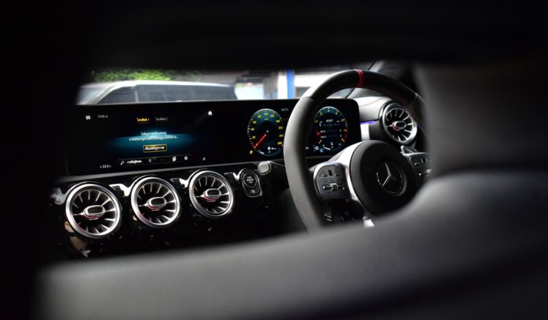 
								Mercedes Benz AMG CLA35 AMG 4MATIC+ 2020 full									