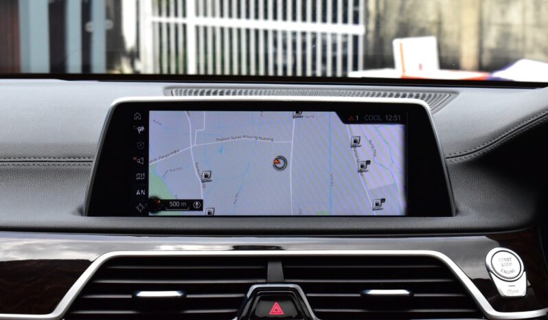 
								BMW 740Li Pure Excellence 2017 full									