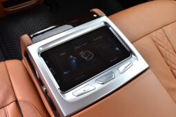 
										BMW 740Li Pure Excellence 2017 full									