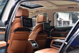 
										BMW 740Li Pure Excellence 2017 full									