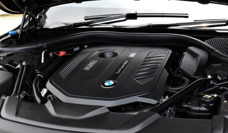 
								BMW 740Li Pure Excellence 2017 full									
