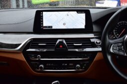 
										BMW 520d Sport (G30) 2017 full									