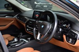 
										BMW 520d Sport (G30) 2017 full									