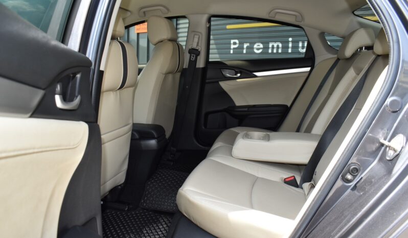 
								Honda Civic 1.8EL (BLack Gray) 2019 full									