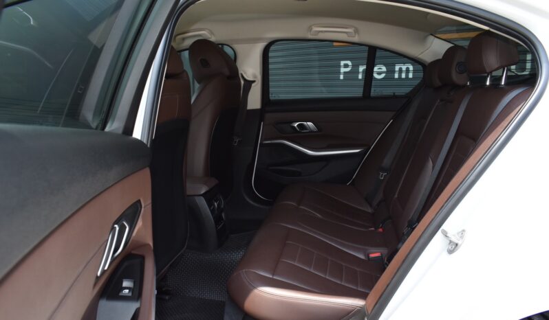 
								BMW 320d Sport (G20) 2020 full									