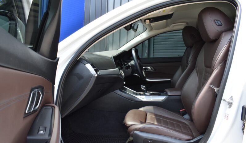 
								BMW 320d Sport (G20) 2020 full									