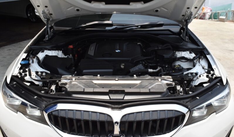 
								BMW 320d Sport (G20) 2020 full									