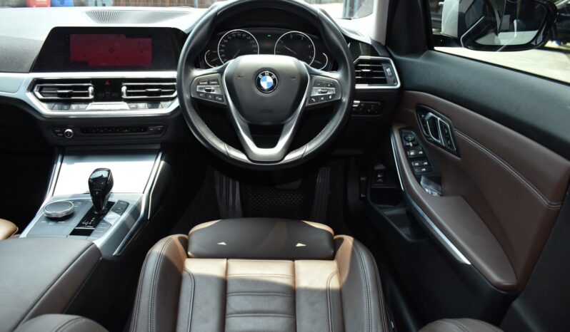 
								BMW 320d Sport (G20) 2020 full									