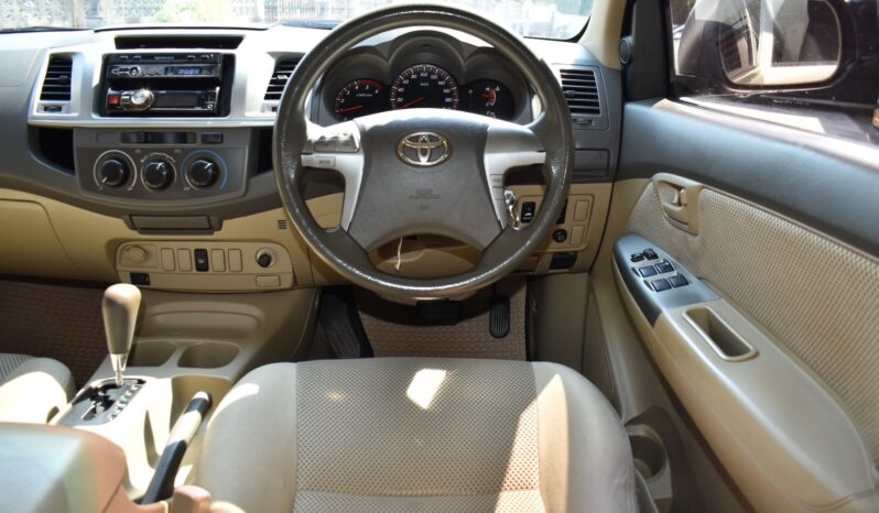 
								Toyota Hilux Vigo 2012 full									