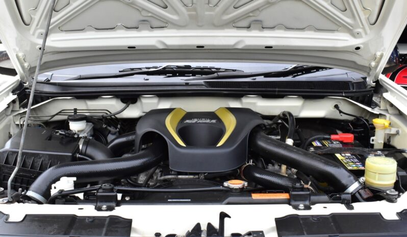 
								Isuzu MU-X 2014 full									