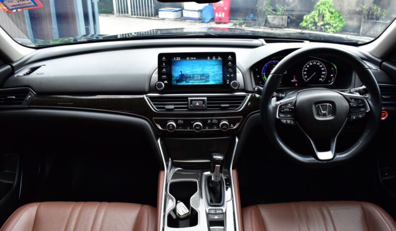 
								Honda Accord 2.0 eHEV Tech Gen 10 2019 full									