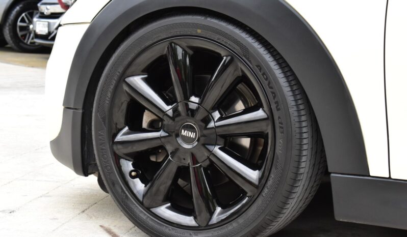 
								Mini Cooper S John Cooper Work 2017 full									