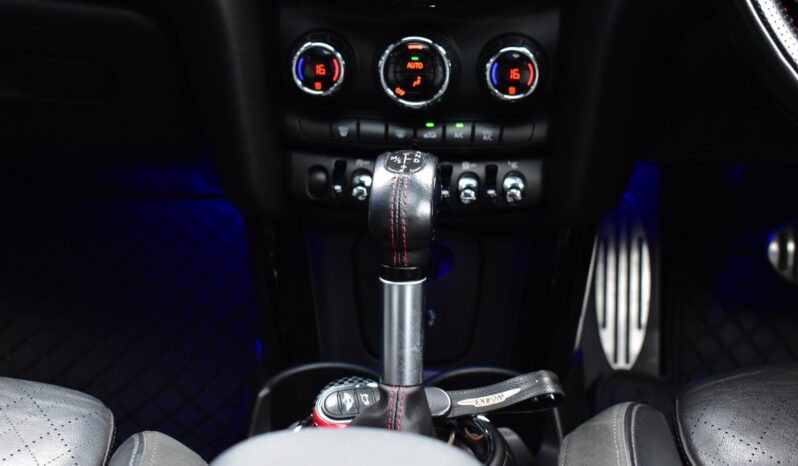 
								Mini Cooper S John Cooper Work 2017 full									